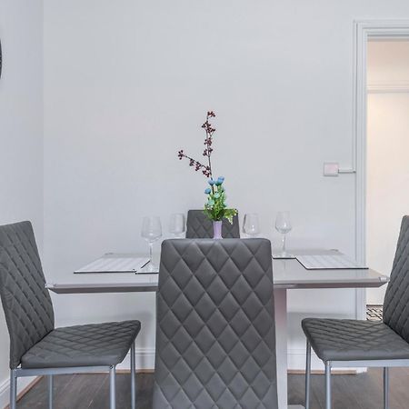 Modern Family Home W/Wi-Fi, Netflix, Self Check-In Londra Esterno foto