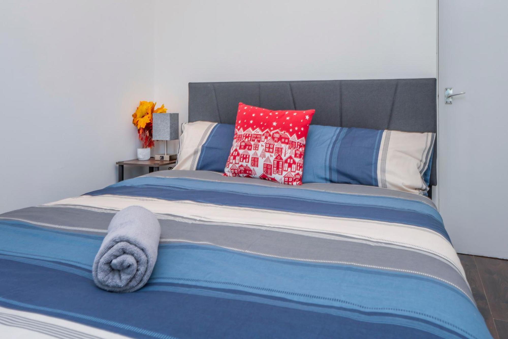 Modern Family Home W/Wi-Fi, Netflix, Self Check-In Londra Esterno foto