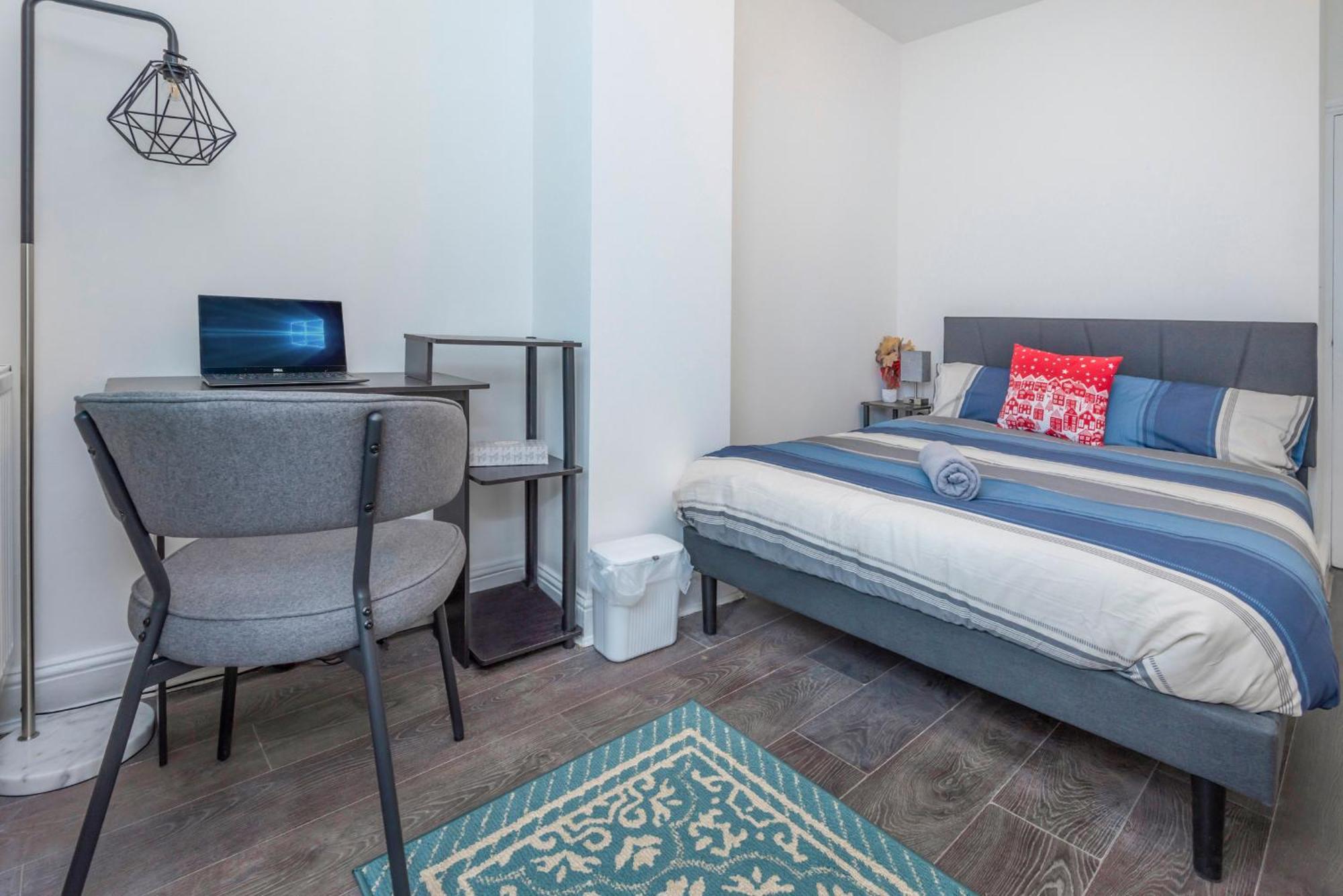 Modern Family Home W/Wi-Fi, Netflix, Self Check-In Londra Esterno foto