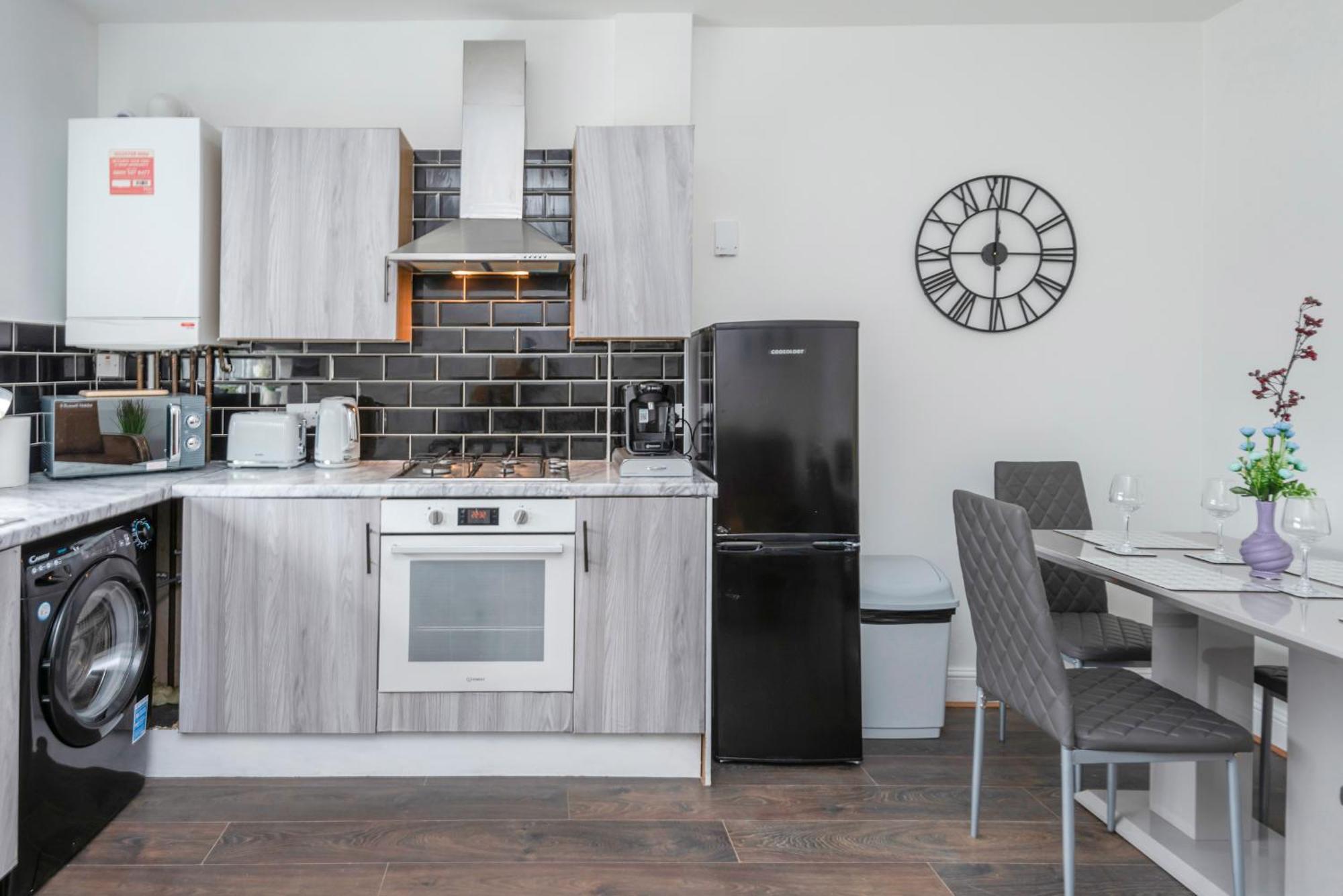 Modern Family Home W/Wi-Fi, Netflix, Self Check-In Londra Esterno foto